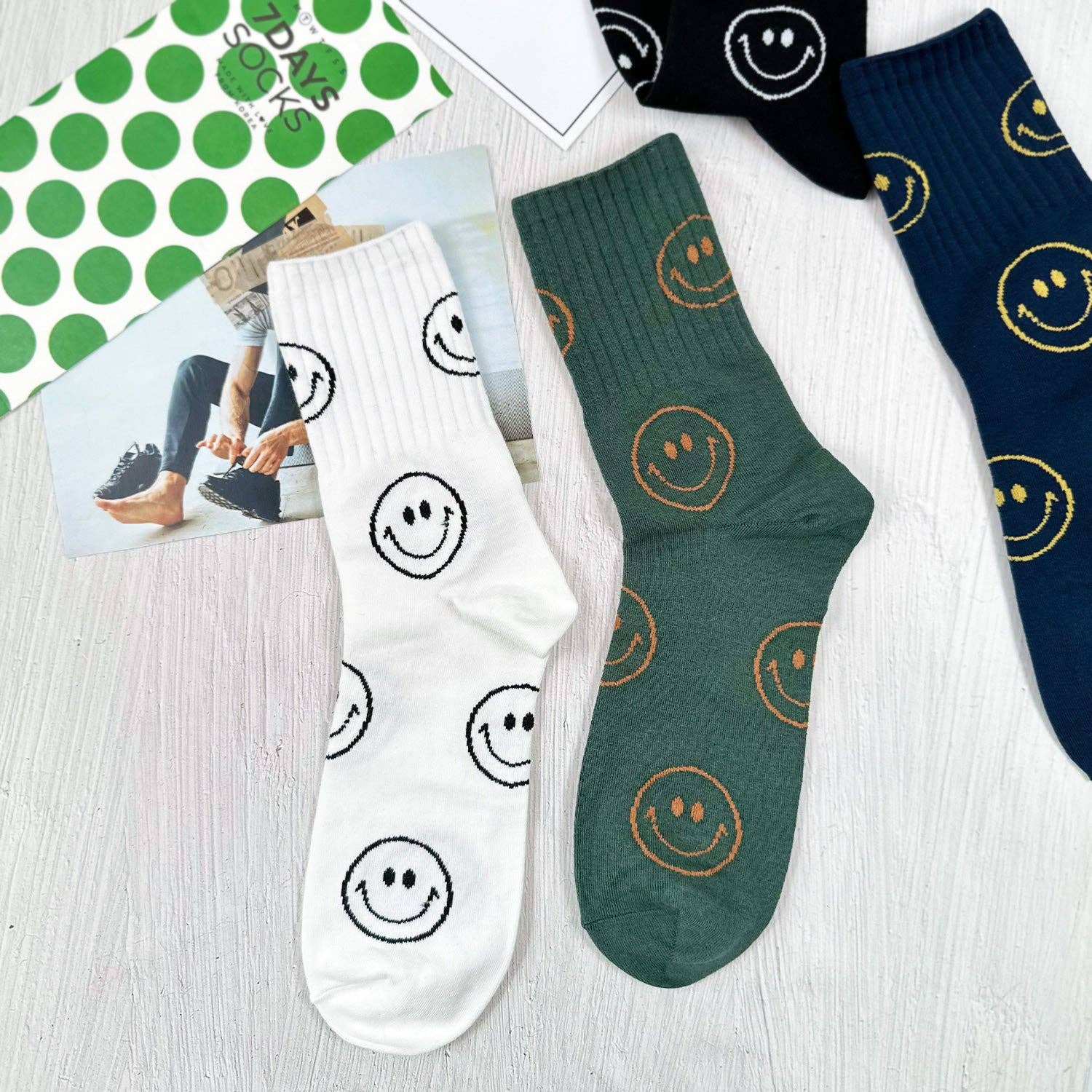 7DAYSSOCKS - Wholesale Socks - Men's - Men's Crew Classic Smile Socks9