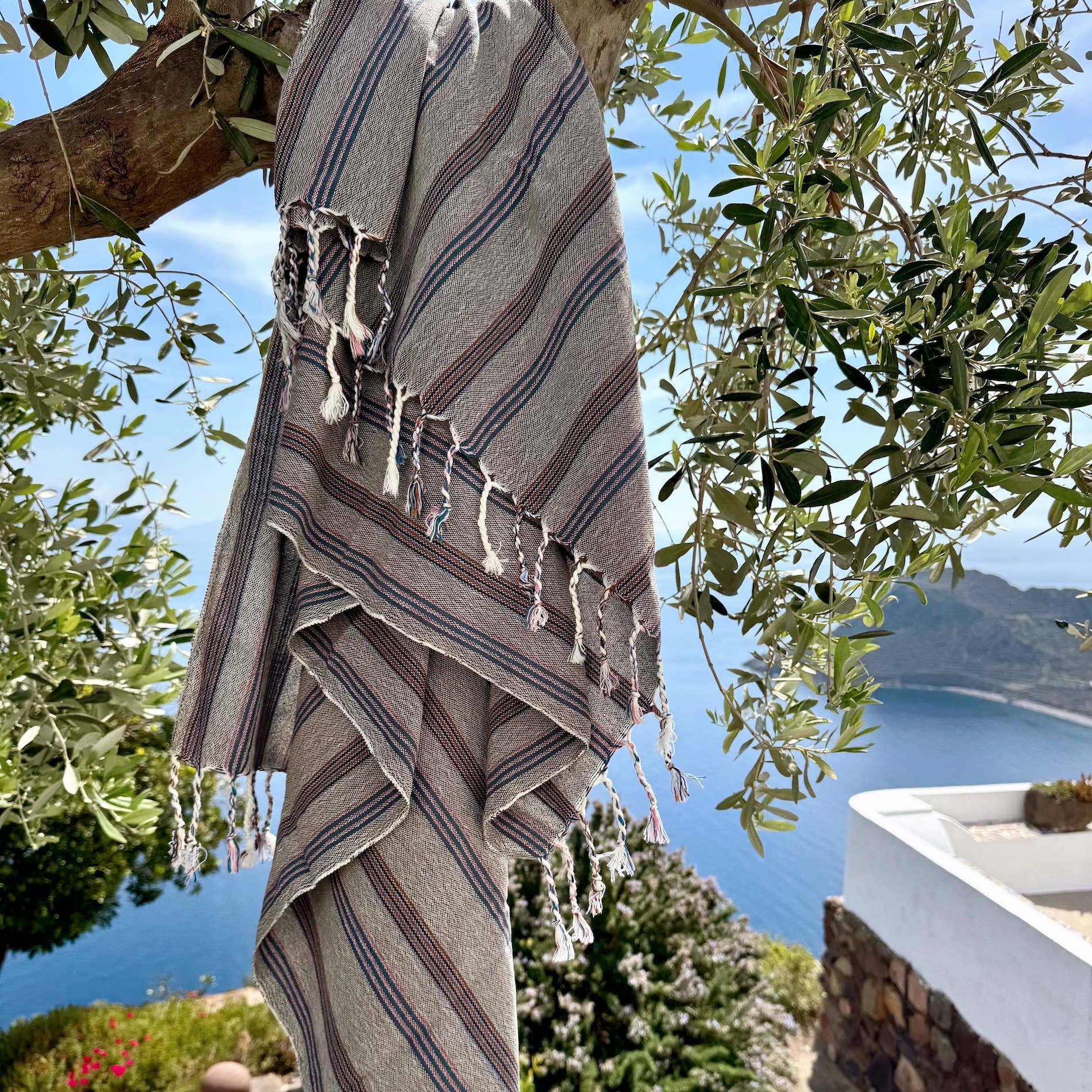 Thalassa Home – wholesale Beach towel – Zephyr towel1