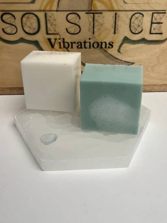 Shea Butter zeep voor wholesale door Solstice Vibrations