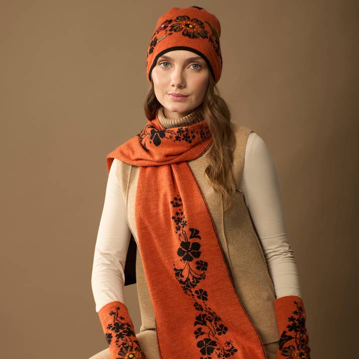 WUAMAN - Alpaca - Wholesale Scarf - Women's - Julia Alpaca Scarf | Hand Embroidery | Fall4