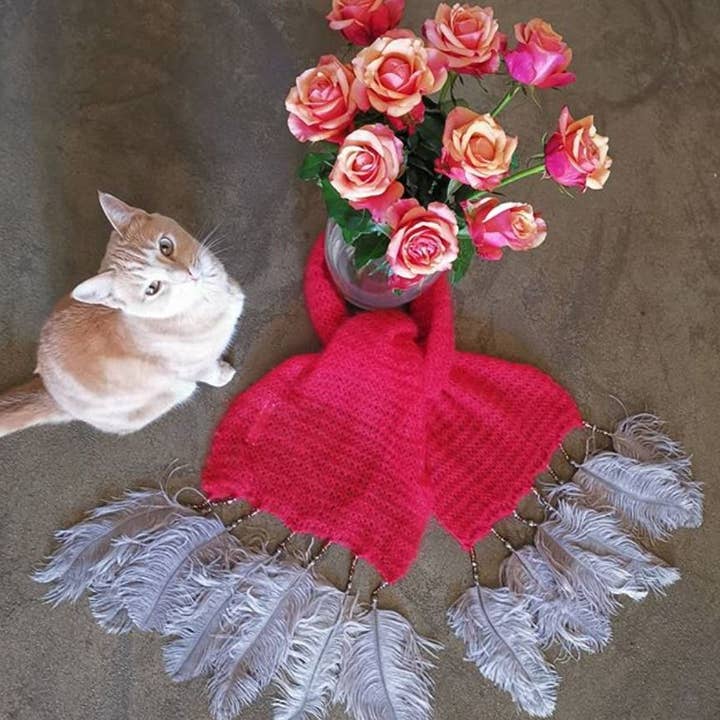 KOLUNTU - Wholesale Scarf - Women's - LYNX Mohair Scarf with Ostrich Feathers and Beads2