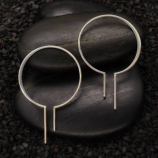 Boucle d'oreille ampoule en argent sterling avec barres verticales 40 x 26 mm pour la vente par Nina Designs