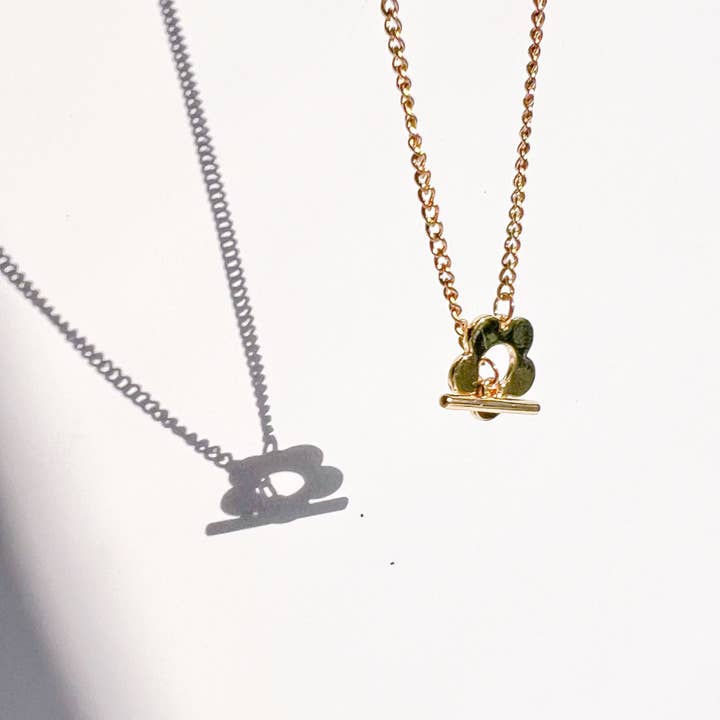 Natalie Clare Collections - Wholesale Pendant/Charm Necklace - Blossom Clasp Necklace