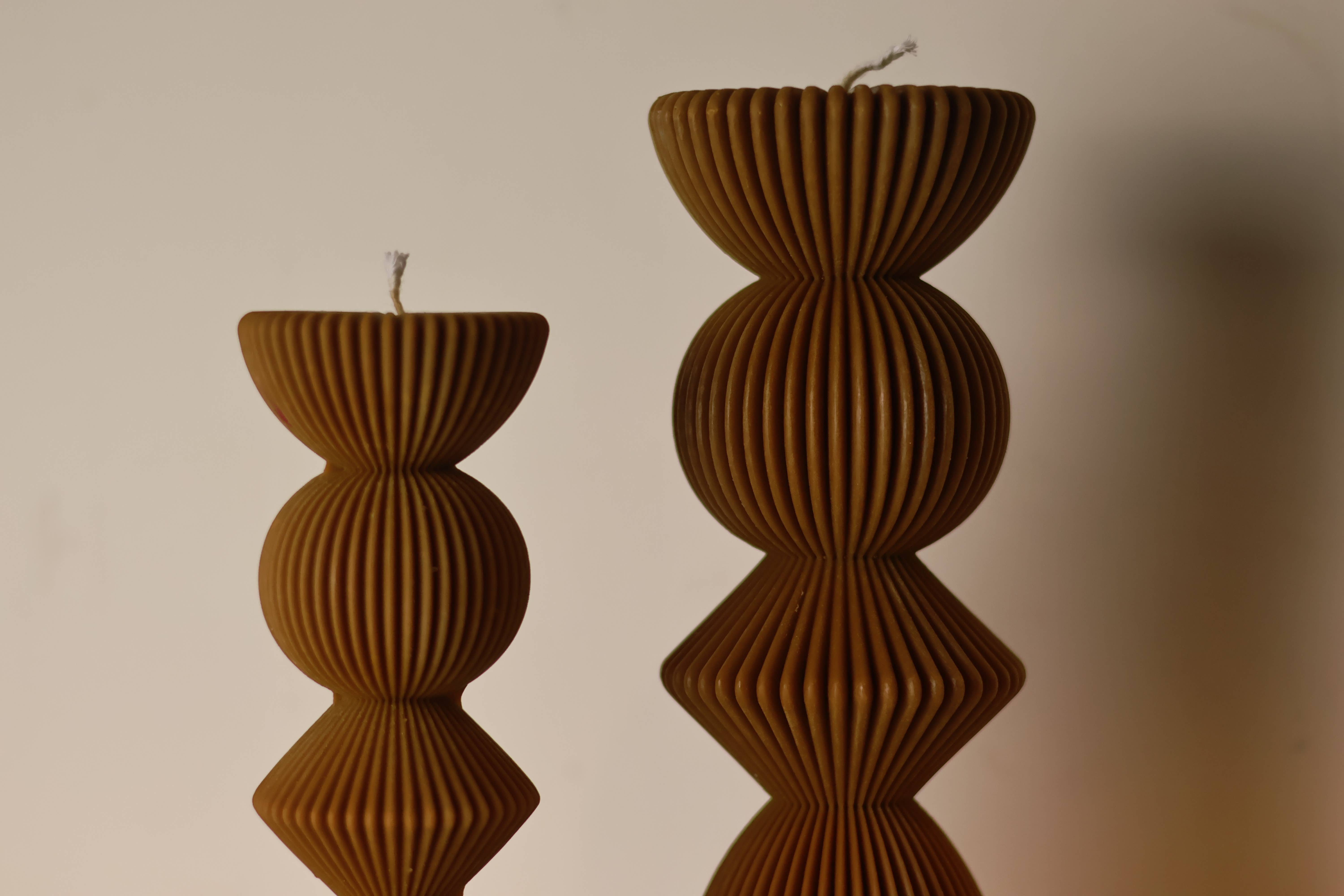Agaboo Candle - Vente Bougies originales - Bougies à piliers côtelés surdimensionnées en deux tailles9