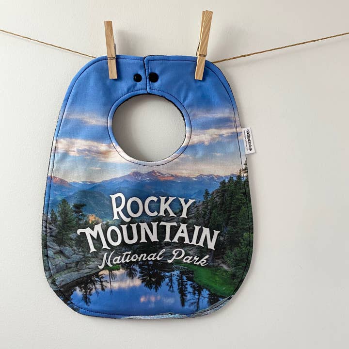 Bavoir pour bébé Rocky Mountain National Park pour la vente par Hip Violet