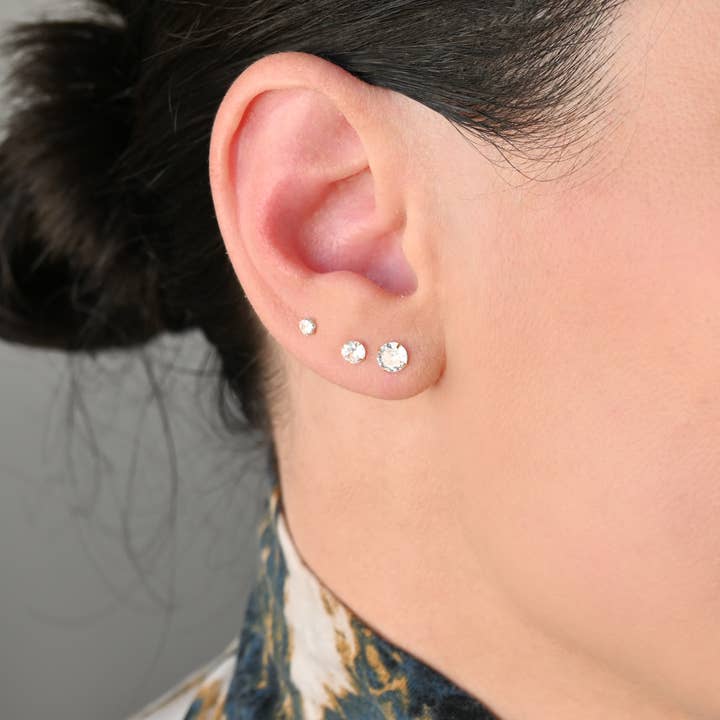 Blueyejewelry - Wholesale Stud/post earrings - 925 Silver Solitaire Studs - Prong Diamond Stud Earrings 3