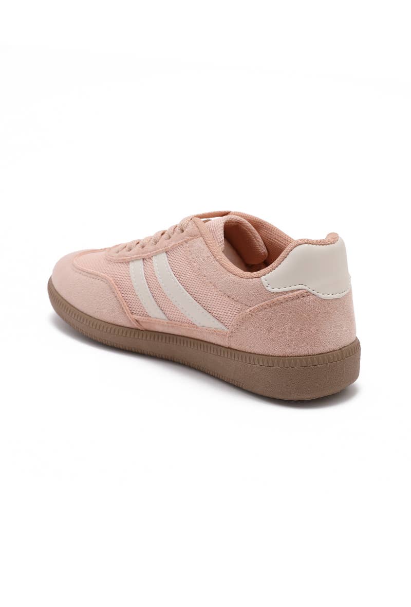Joia Paris - Wholesale Lifestyle Sneakers - Women's - Lightweight and comfortable sneakers, ideal for everyday use B-661718