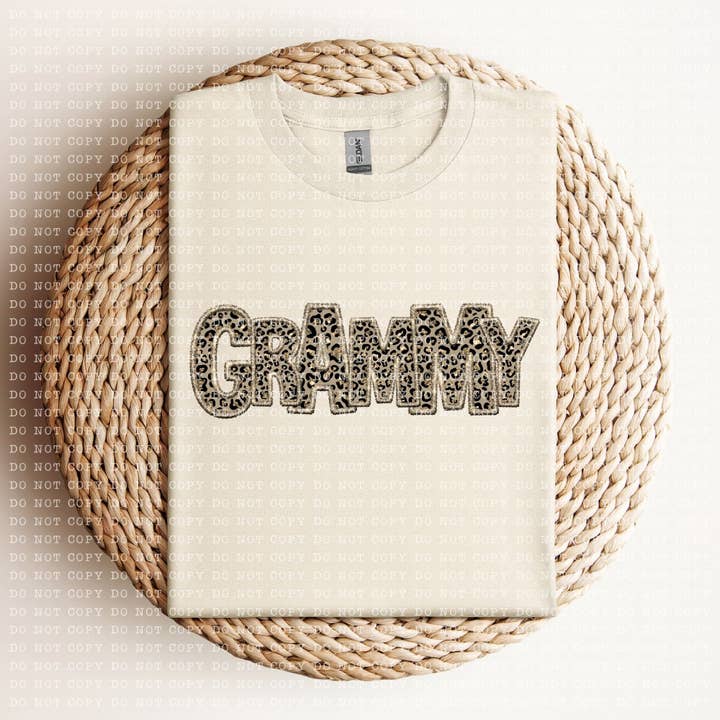 Stampa DTF con ricamo sintetico Grammy Leopard per la vendita all'ingrosso da parte di Simple Tymes