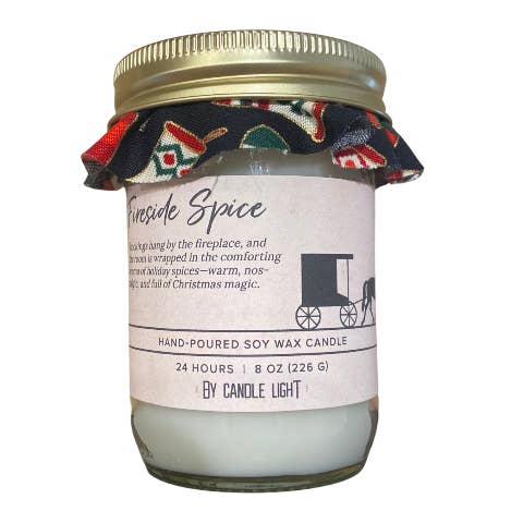Fireside Spice 8 oz stearinlys for engroshandel hos By Candle Light