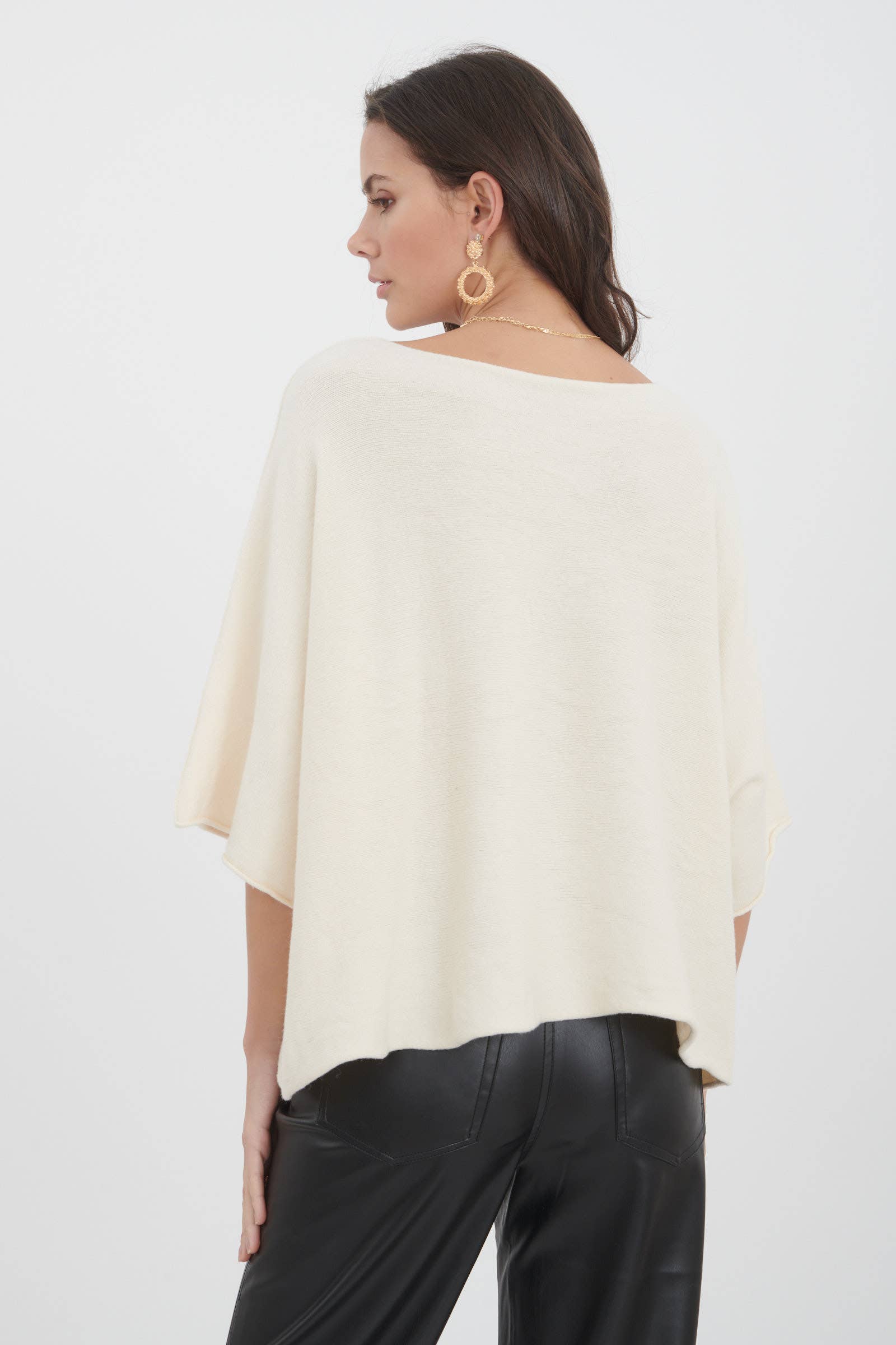 ORNELLA PARIS - Wholesale Knit Sweater - Women's - Solid round neck sweater LEL-P222817