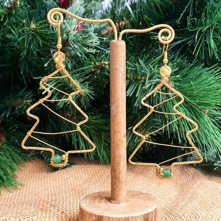 Weihnachtsbaum-Ohrringe aus Golddraht und Kristall-Edelstein für den Großhandel von Jasper Rocks