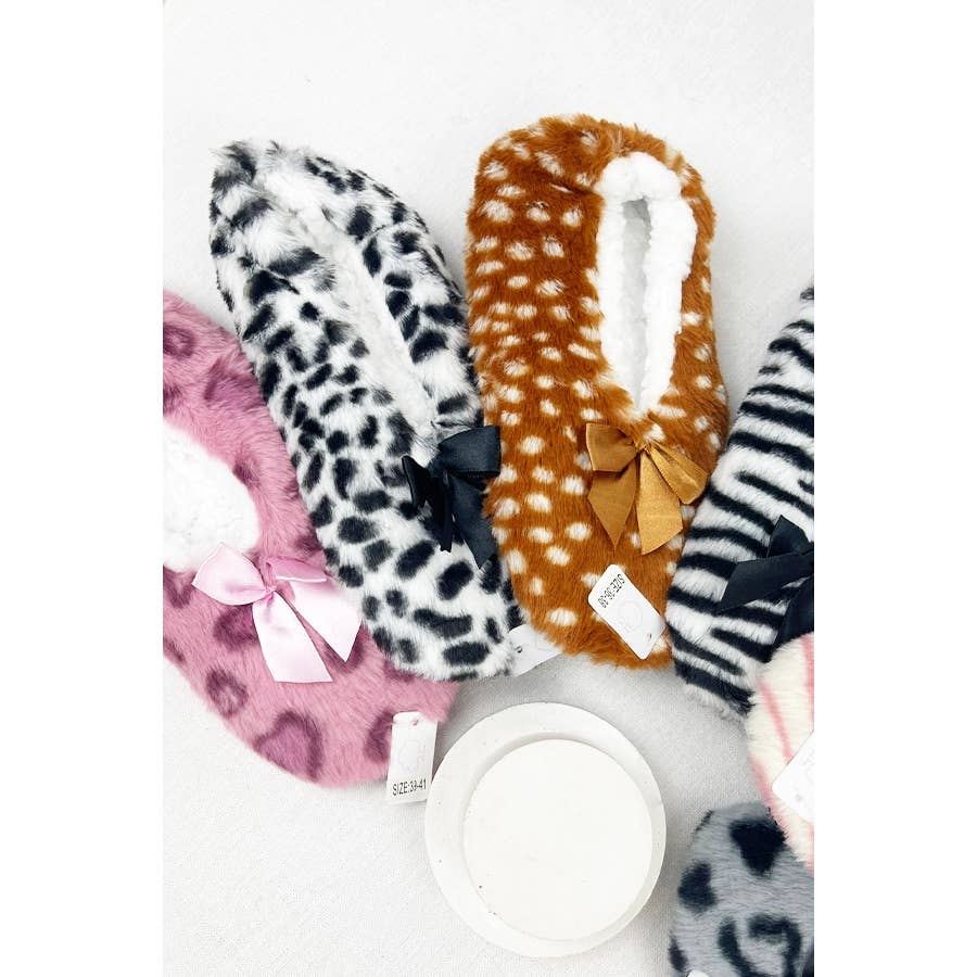 MIX COLOR Cozy Soft Non Slip Winter Slipper for wholesale on Faire5