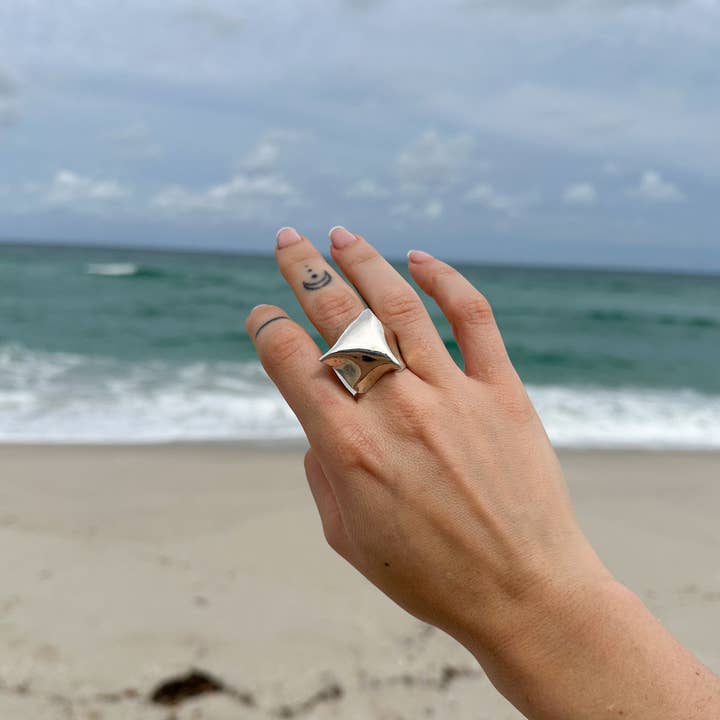 Erea Jewelry - Wholesale Cocktail/Statement Ring - Globo Ring6