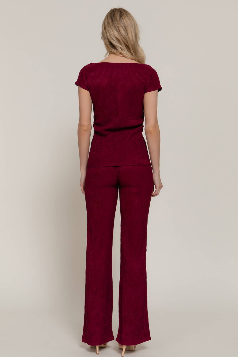 Active Basic | Active USA - Vendita all'ingrosso Completo top e pantaloni (NON loungewear) - Donna - Completo con Top a Manica Corta Dolman e Pantaloni Lunghi Svasati a Increspature Ondulate14