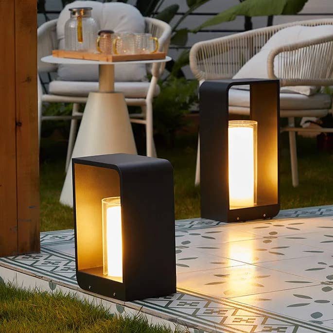 Kiyo Home – wholesale Outdoor/lawn light – Black Twilight Solar Outdoor Lantern | LED Lantern | Décor0