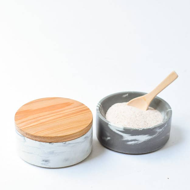 Cedar & Stone Garden – wholesale Salt & pepper shaker set – Concrete Salt Cellar with Wood Lid