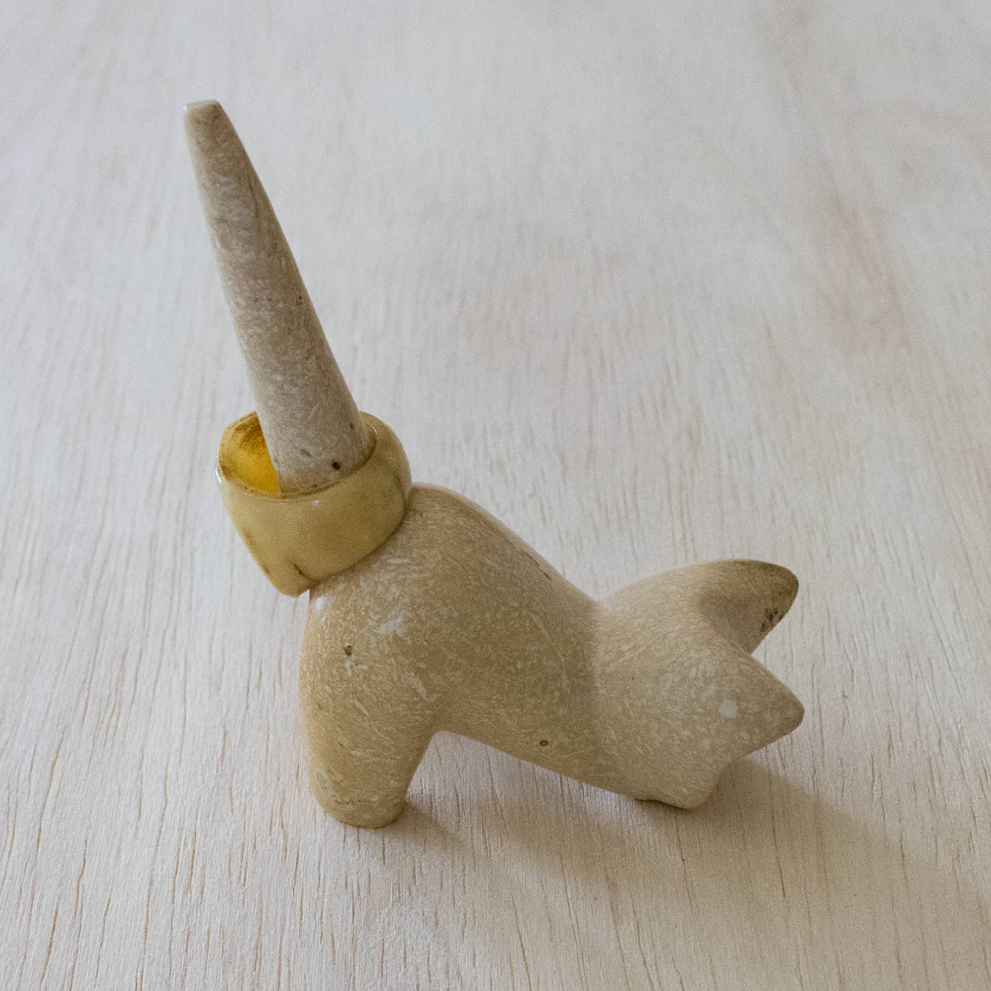 Venture Imports LLC - Vendita all'ingrosso Scultura - Scultura da scaffale per gatti in pietra naturale fatta a mano2