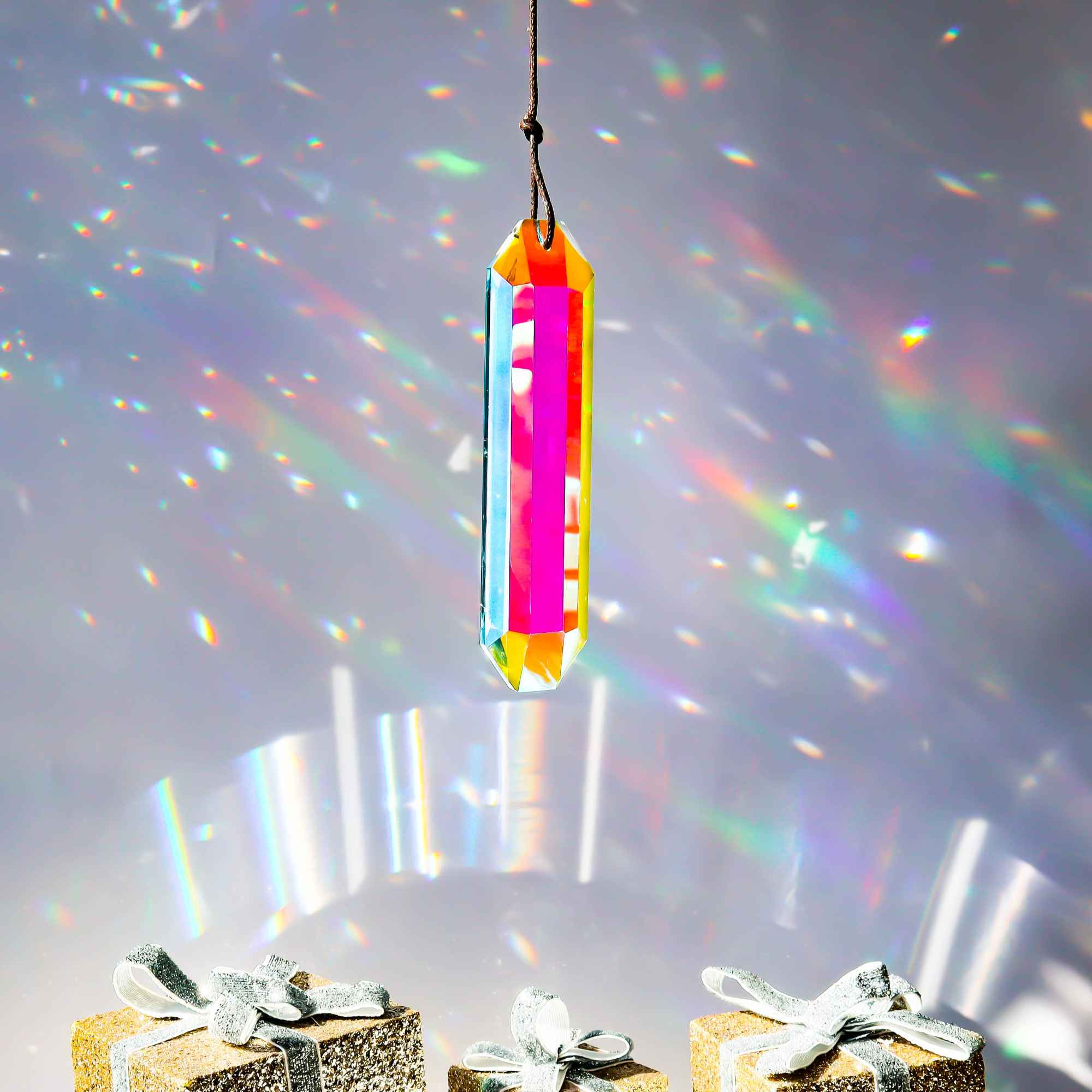 LilAryenne | Jewelry & Suncatchers - Wholesale Zonnevanger - Prisma zonvanger - cadeau voor regenboog in raam5