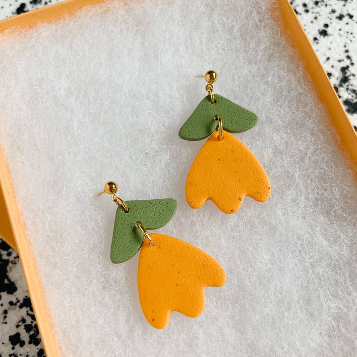 Lemon Lee Studio - Wholesale Dangle Earrings - Golden Flower Earrings