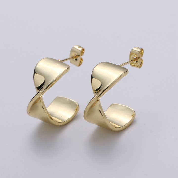 Fancy guld øreringe, guld hoops, dristige hoop øreringe, snoede hoop øreringe, fine hoops, minimalistiske øreringe, moderne øreringe, gave Q-248 for engroshandel hos Aim Eternal