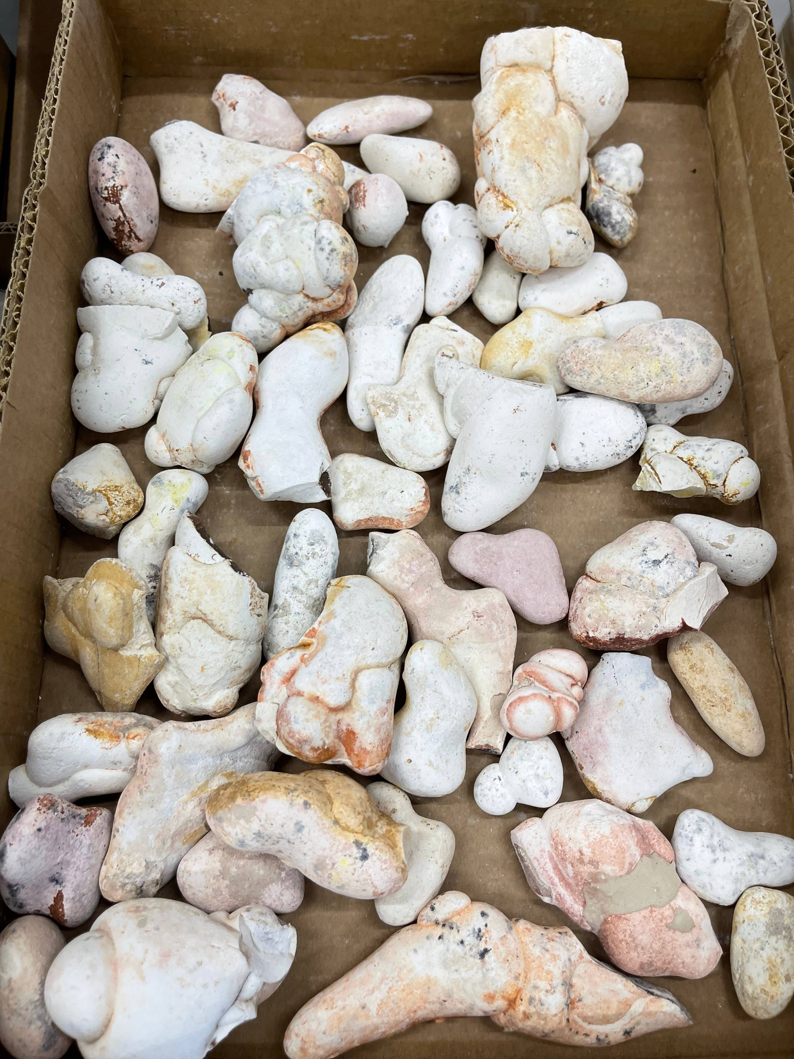 Casablanca Exports - Wholesale Spiritual Stone/Crystal - Small Fairy Stones Goddess Stone Box 3
