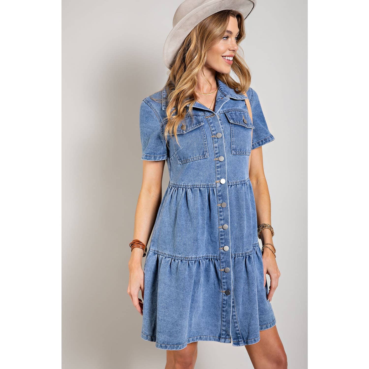 Sweet Generis - Wholesale Jurk - Dames - PLUS SPIJKERJURK MET KNOOPSLUITING EN RUCHES8