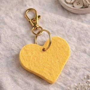 Scandinavian Hearts - Wholesale Purse/Bag Accessory - Women's - Felt Heart Purse Charm Minimalist Ksychain4