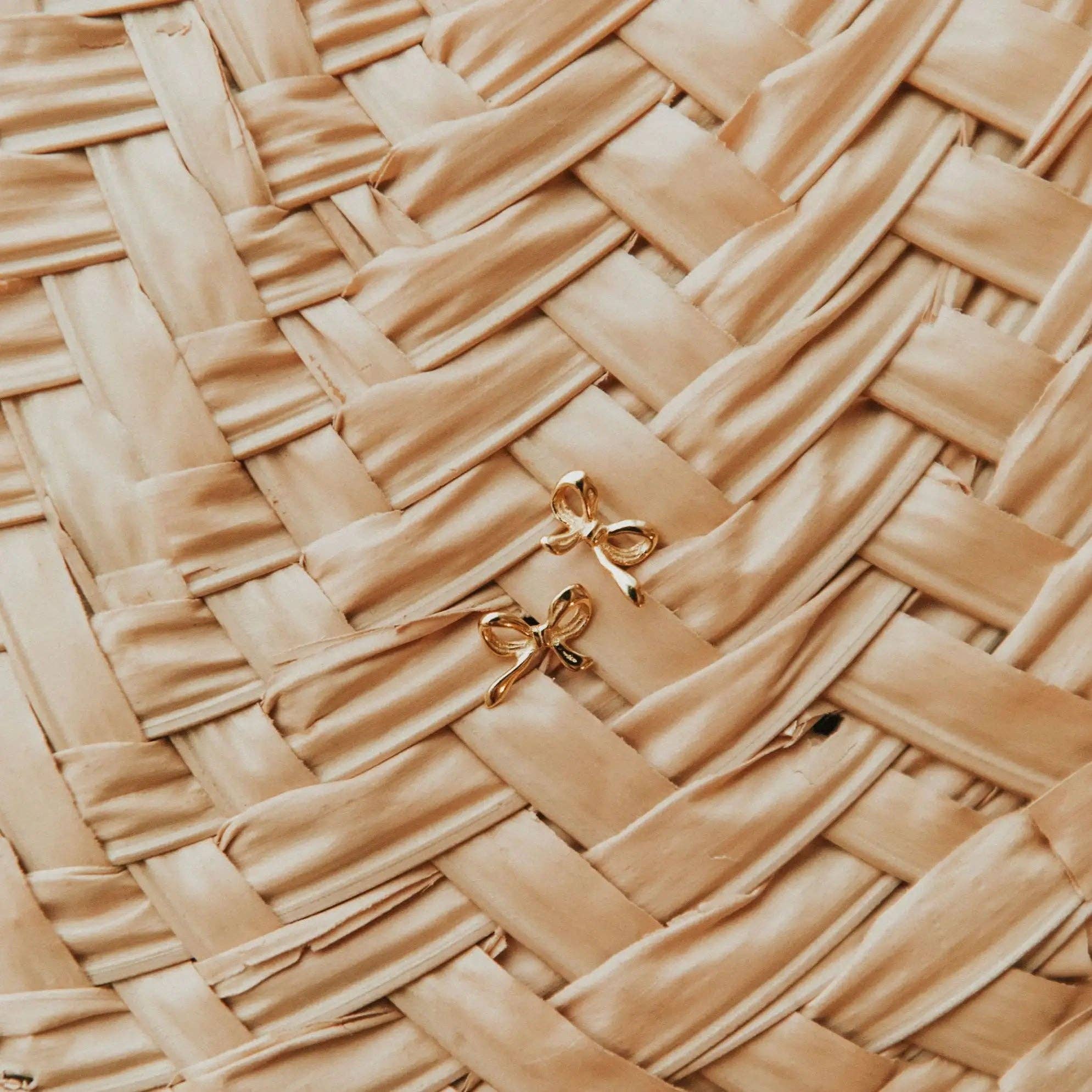 Mauve Jewelry Co. – Engroshandel Ørestikkere – Ella Buestikker4