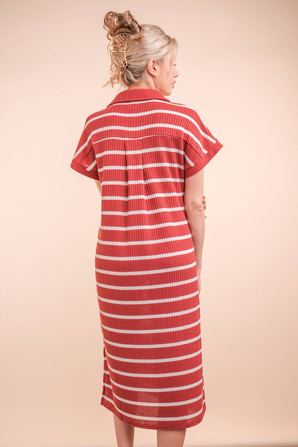 ROST/HAVREGRYN ND31647-Oversized stickad midiklänning med krage och ränder för wholesale på Faire11