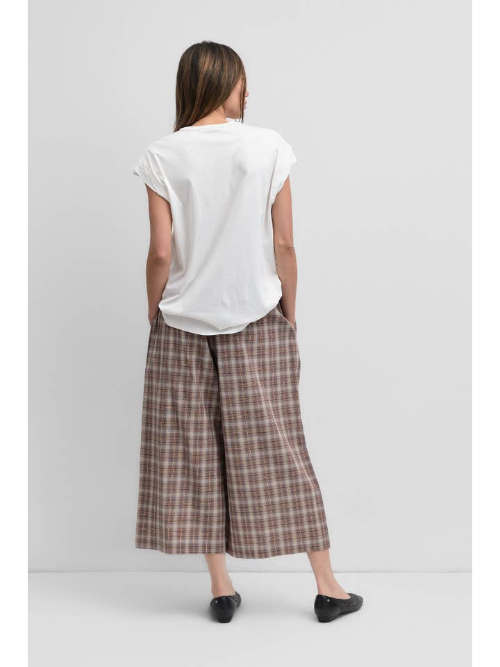 MOD REF - Vendita all'ingrosso Maglietta - Donna - The Remy Top | T-shirt a tunica muscolare con maniche arrotolate6