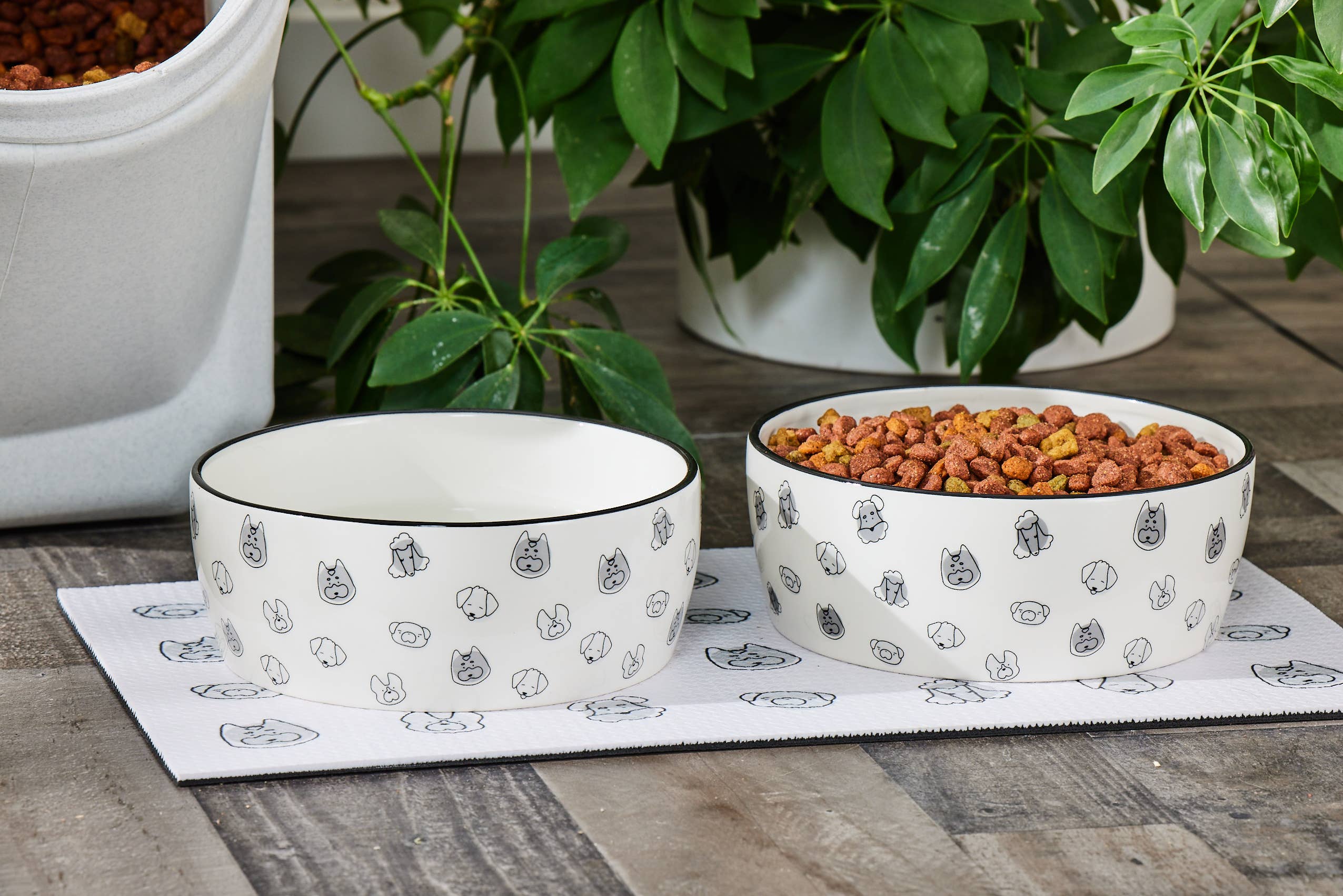Pearhead - Wholesale Pet Bowl - Cat/Dog - Dog Faces Pattern Ceramic Pet Bowl, Water or Food Dish, XL8