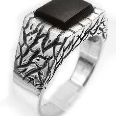 Ring mit schwarzer Onyx-Intarsie aus geknistertem Sterlingsilber für den Großhandel von Silver Insanity