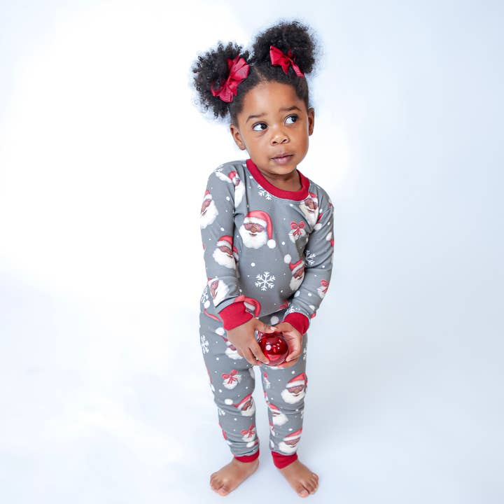 Wyntry Collection - Wholesale Sleepwear Set - Kids - Christmas 2025 Pajamas - Kids - Black Santa Set in Grey1