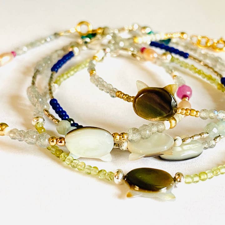 Braccialetto Donazione Gatto per la vendita all'ingrosso da parte di Janine’s Jewelry Design