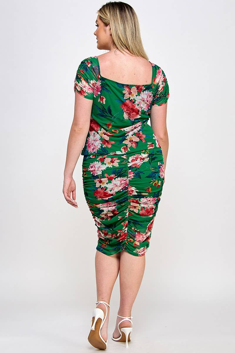 Haute Fox Plus Size & Contemporary - Wholesale Blouse - Women's - Plus Size Mesh Floral Print Ruched Top - WG18420-T8