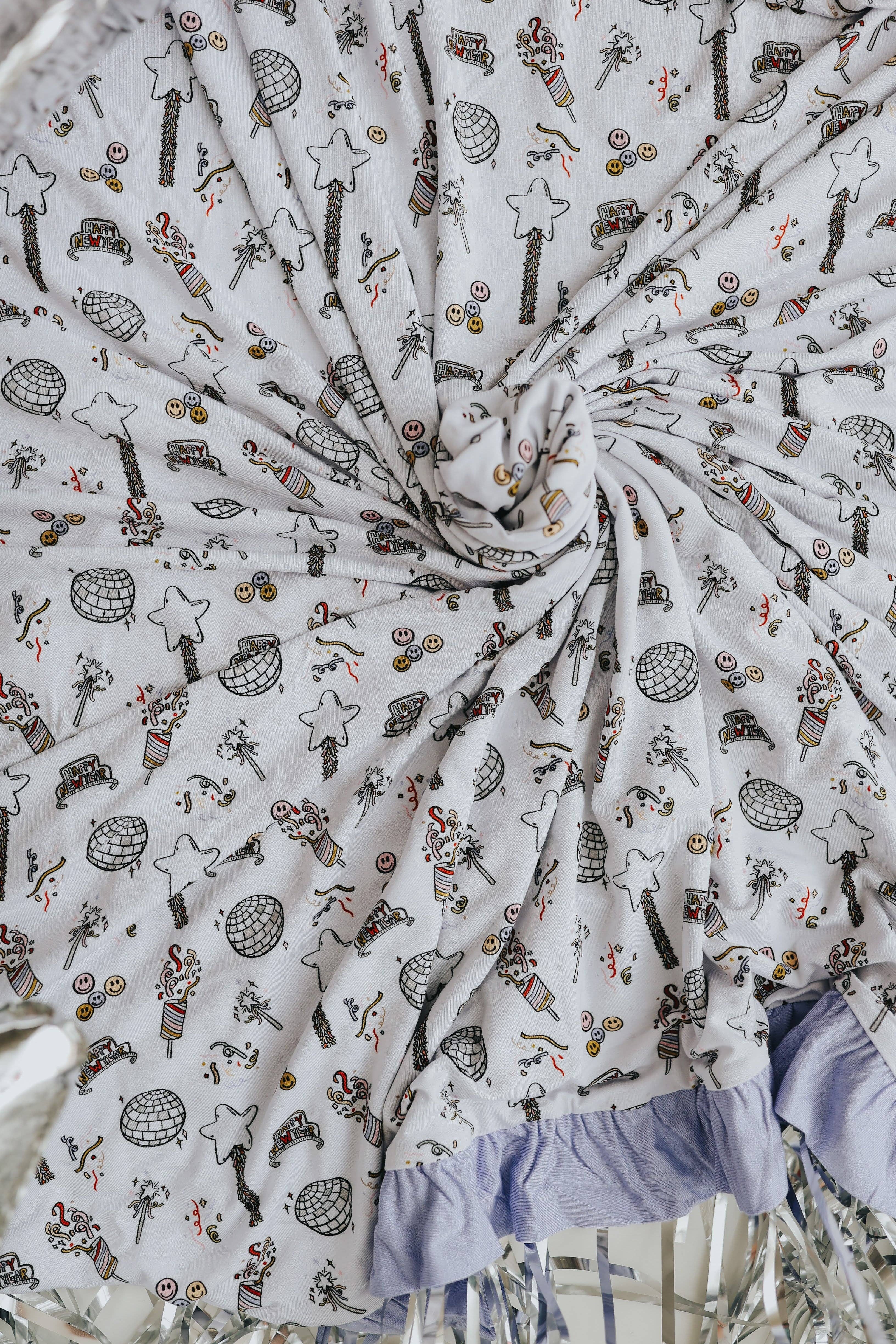 Dream Big Little Co. - Wholesale Bedding Blanket - Kids & Baby - MIDNIGHT MAGIC DREAM RUFFLE BLANKET6