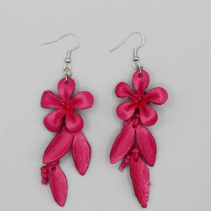 Sunflower Handmade leather inc – Großhandel Ohrhänger – Handgefertigter Blumenohrring aus Leder6