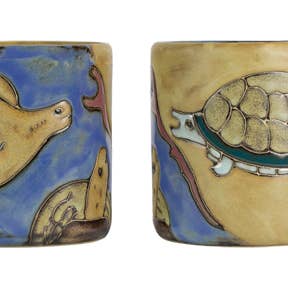 Tazza Mara in stoneware tartarughe per la vendita all'ingrosso da parte di Galleyware