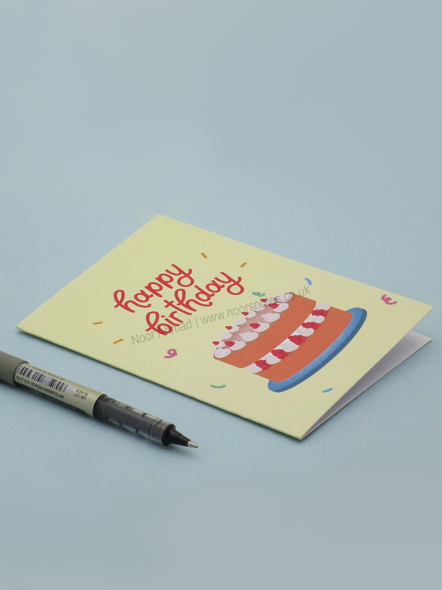 Noor's Notes - Wholesale Birthday card - Happy Birthday Victoria Sponge Cake with Icing Greeting Card1