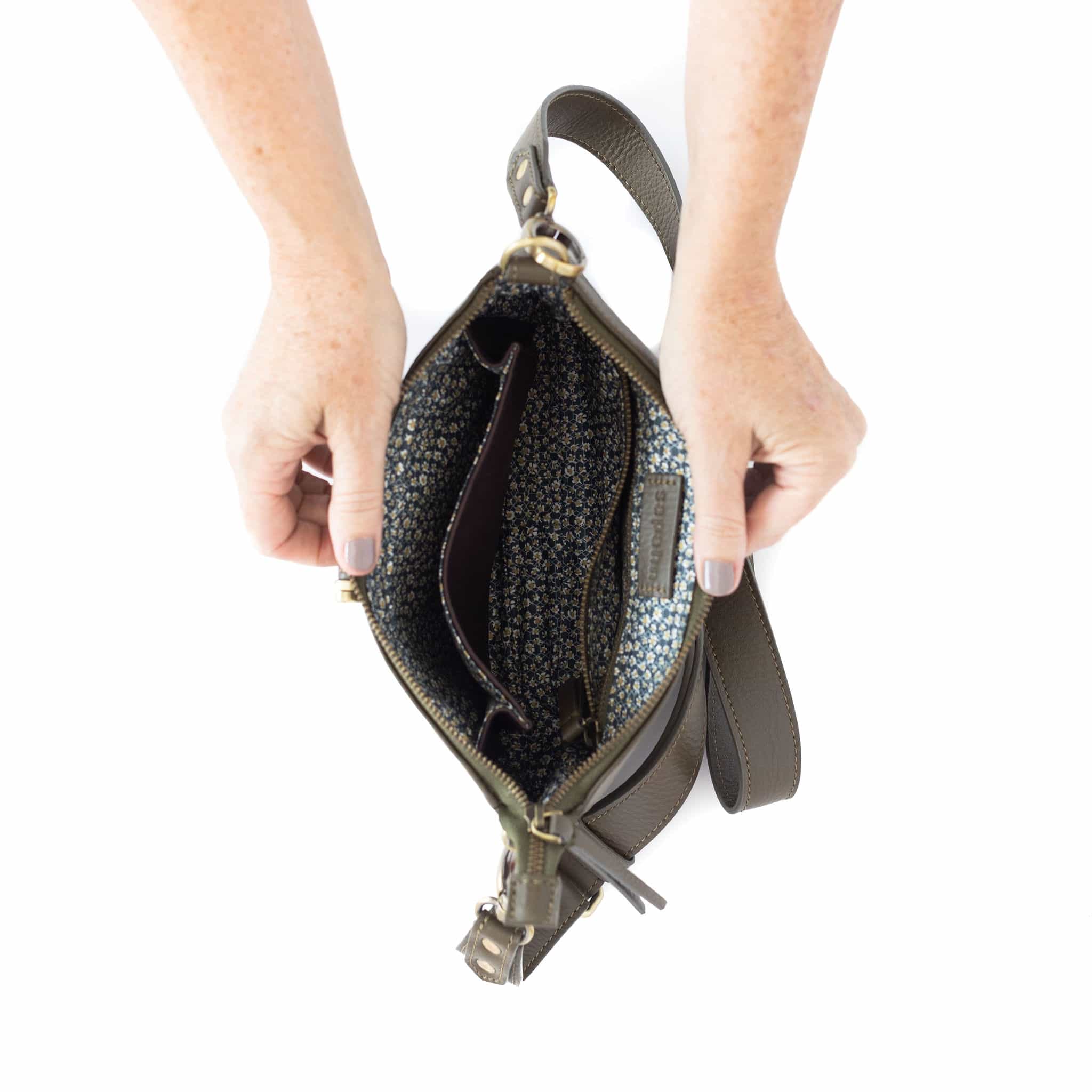 Sapahn - Wholesale Crossbody Bag - Women's - AE Crossbody Wristlet Wallet89