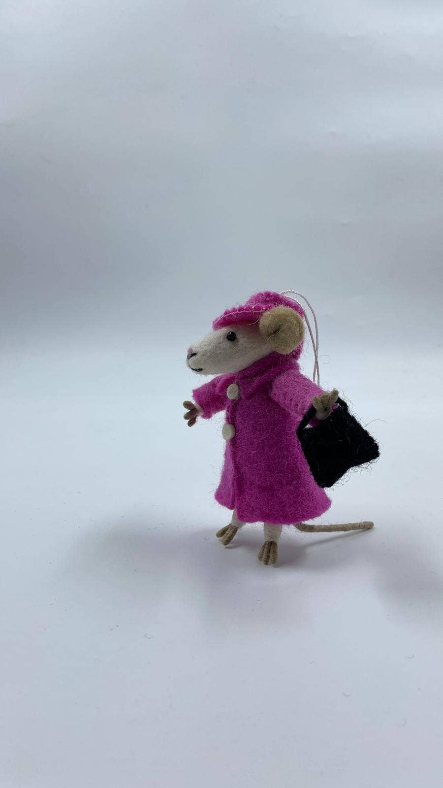 Funky Yak Ltd – wholesale Ornament – Felt  Queen Mouse Christmas Decoration/Ornaments 1