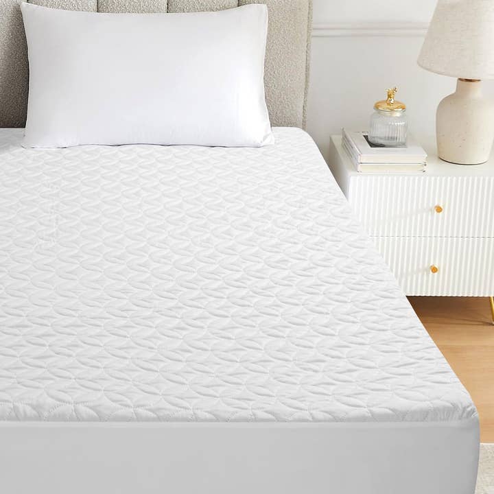 Qatan - Wholesale Mattress Pad/Protector - Waterproof Mattress Protector - Soft, Breathable, Noiseless