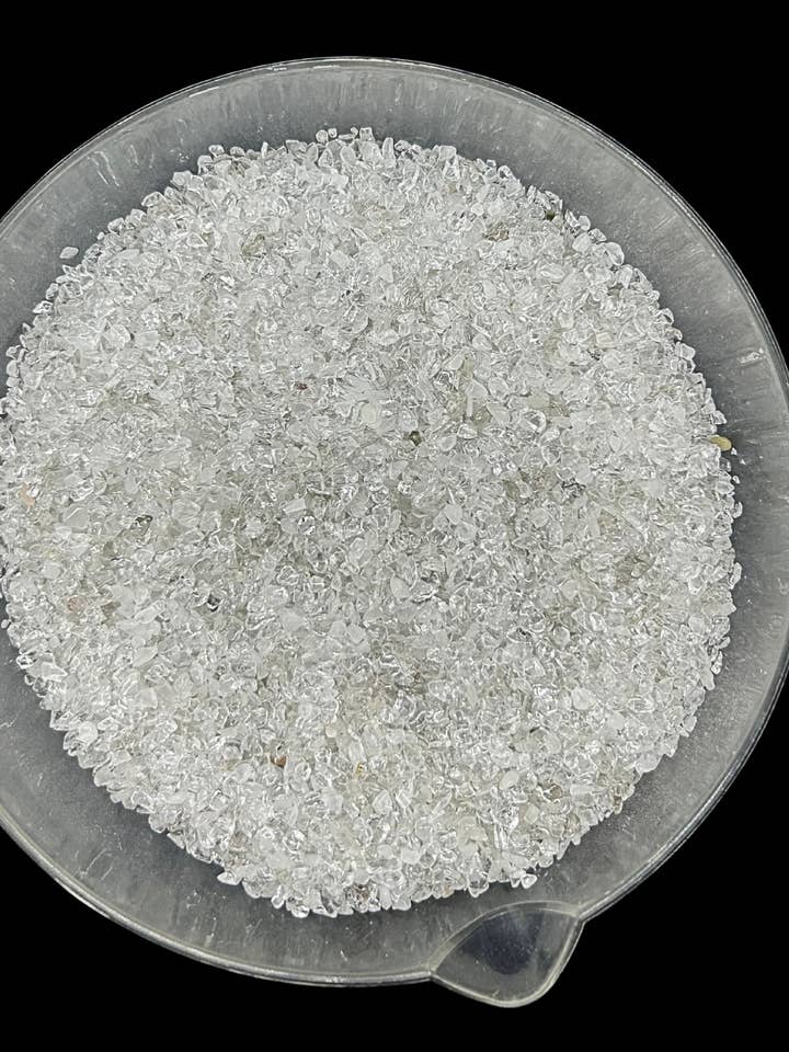 Geoworld - Tumbled Stone - Crystal Quartz - Chips - 3-5mm for wholesale by Geoworld Gallery