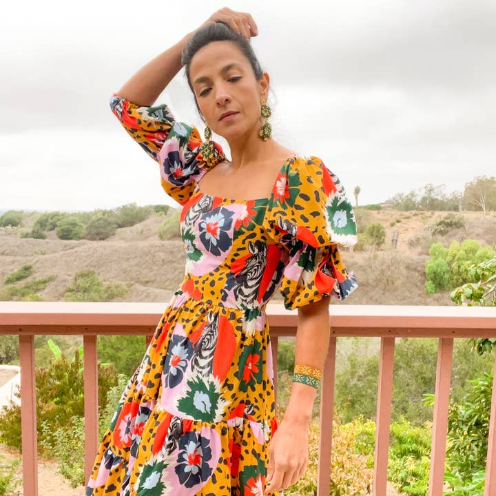 Inizia l'abito da festa per la vendita all'ingrosso da parte di JUAJUA