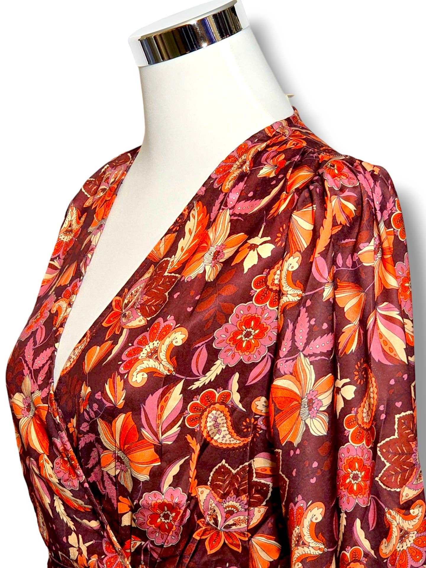 terre cuite Robe « Petal Parade » d’inspiration automnale avec ourlet à volants en vente sur Faire2