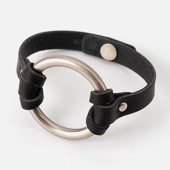 Range Leather Co. - Wholesale Bangle Bracelet - Equestrian-Inspired Chinati O-Ring Leather Bracelet1