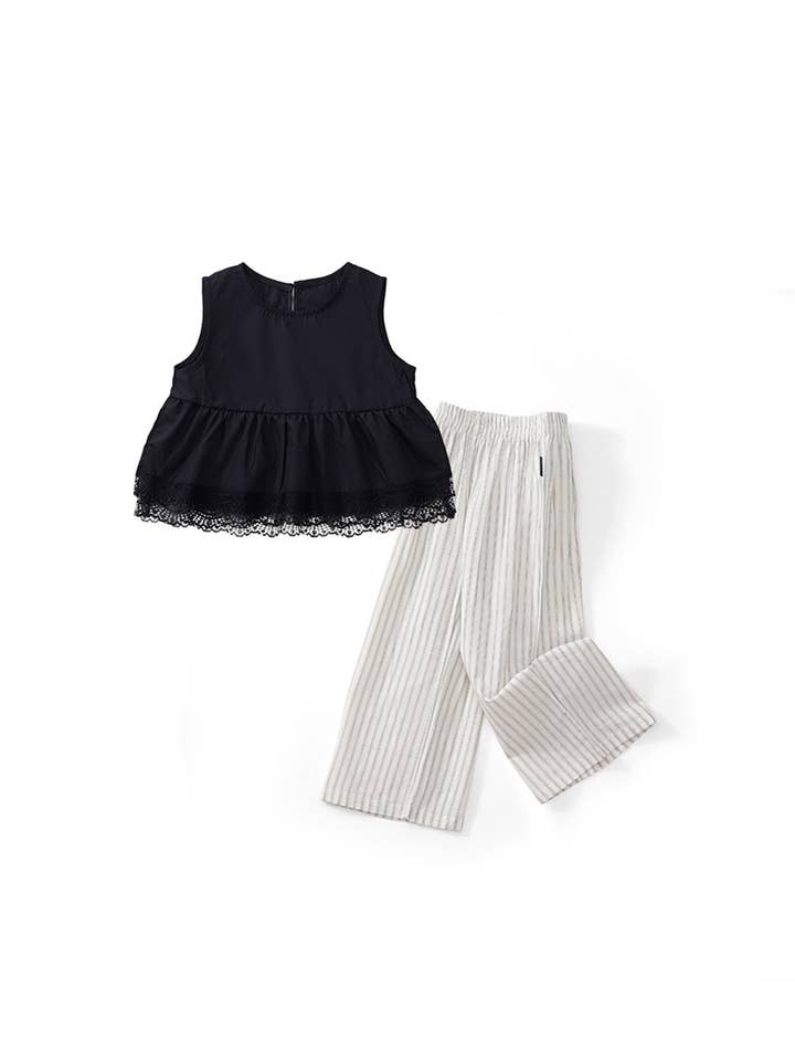 Set Canotta Nera con Bordo in Pizzo + Pantaloni a Gamba Larga a Righe per la vendita all'ingrosso da parte di CHANG EN LLC