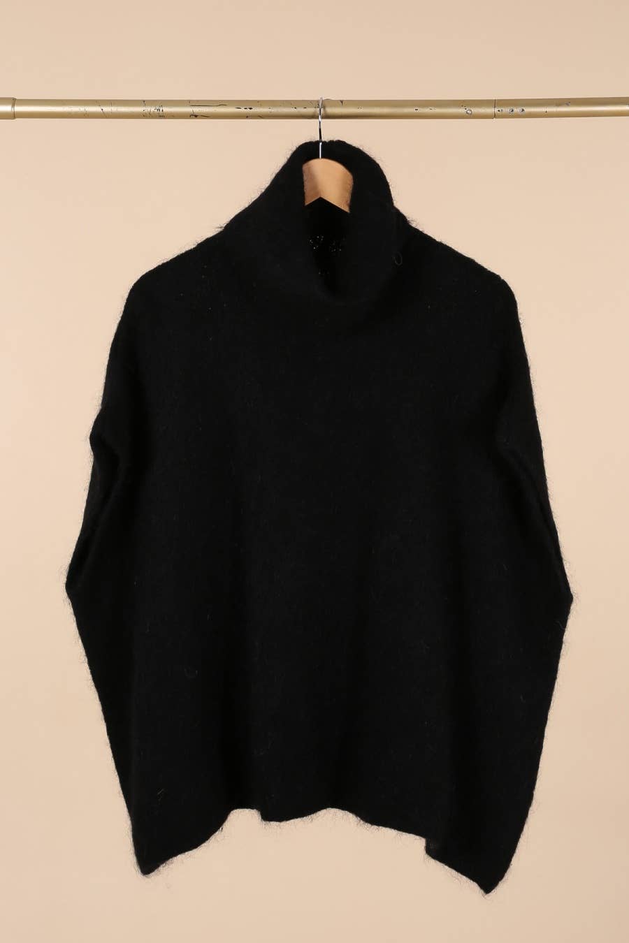 NAÏS PARIS – wholesale Poncho - Dam – Polotröja i ponchostil i mohair och ull5