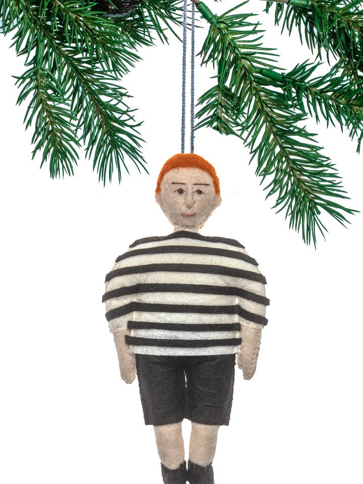 Pugsley Addams Ornament for engroshandel hos Silk Road Bazaar