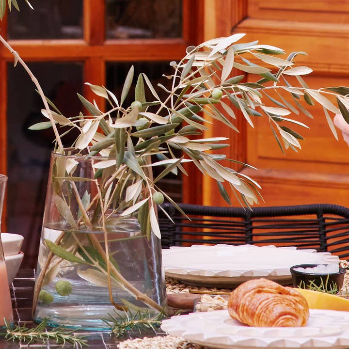 Marokkansk håndlavet glasvase for engroshandel hos Apartment F - shipping from Austin, TX. No tariffs